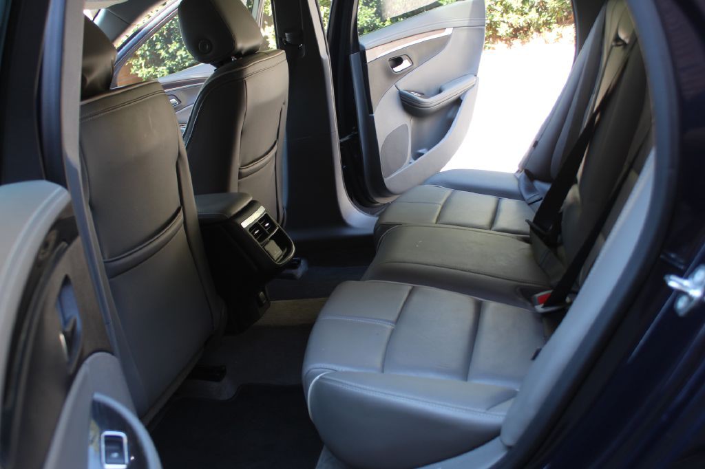2016 Chevrolet Impala Image 12