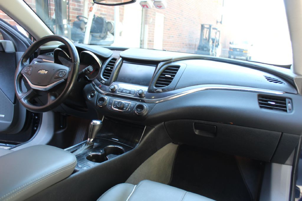 2016 Chevrolet Impala Image 16