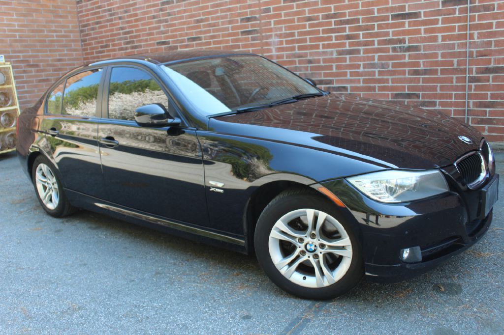 2011 BMW 3 Series Image 6