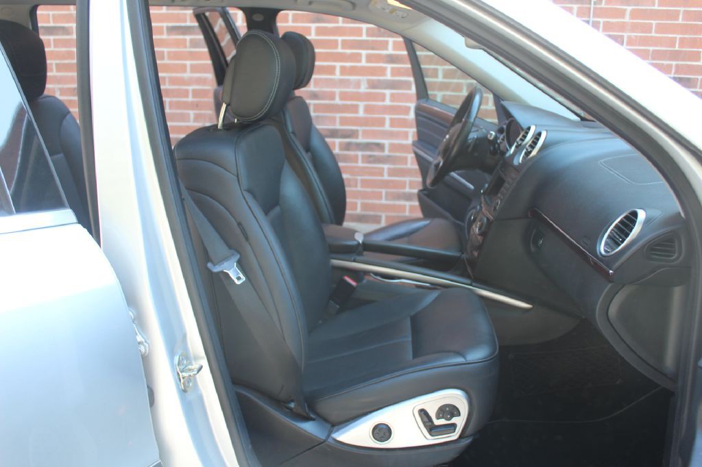 2012 Mercedes-Benz GL-Class Image 7