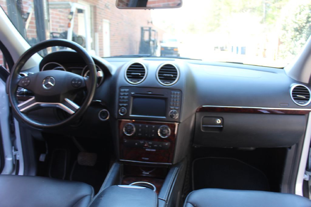 2012 Mercedes-Benz GL-Class Image 15