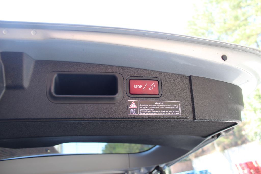 2012 Mercedes-Benz GL-Class Image 24