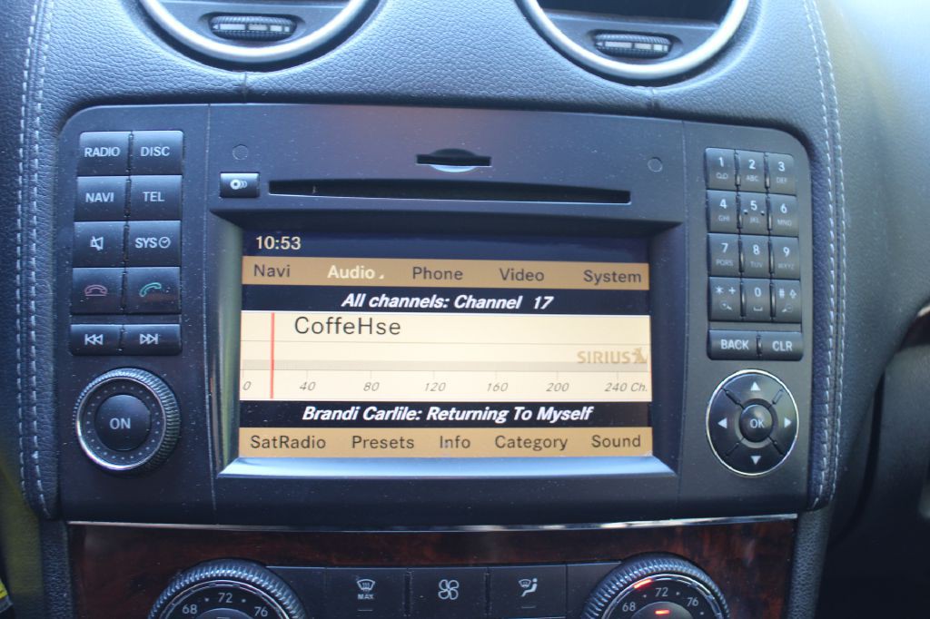 2012 Mercedes-Benz GL-Class Image 27