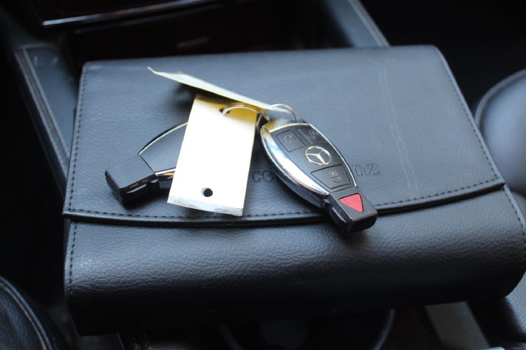 2012 Mercedes-Benz GL-Class Image 29