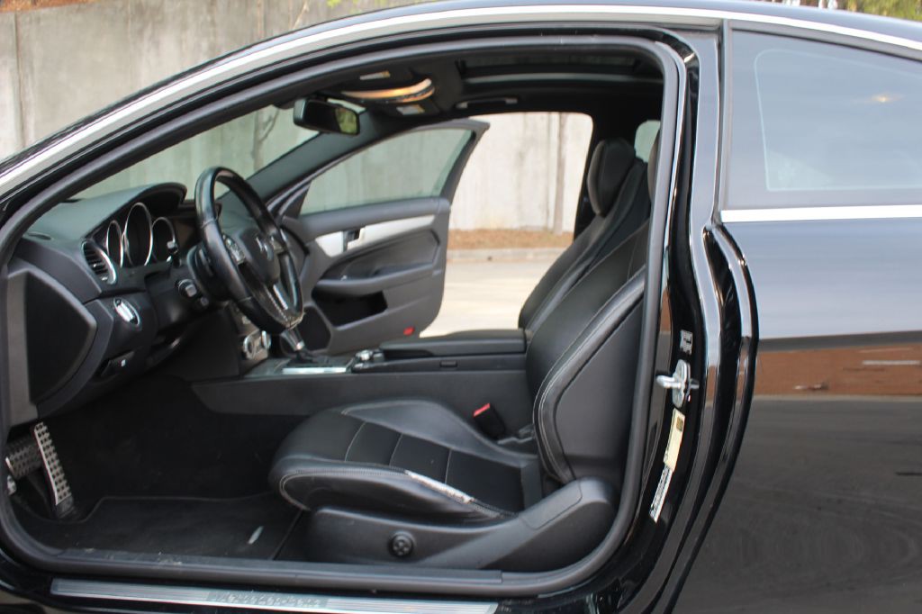 2012 Mercedes-Benz C-Class Image 8