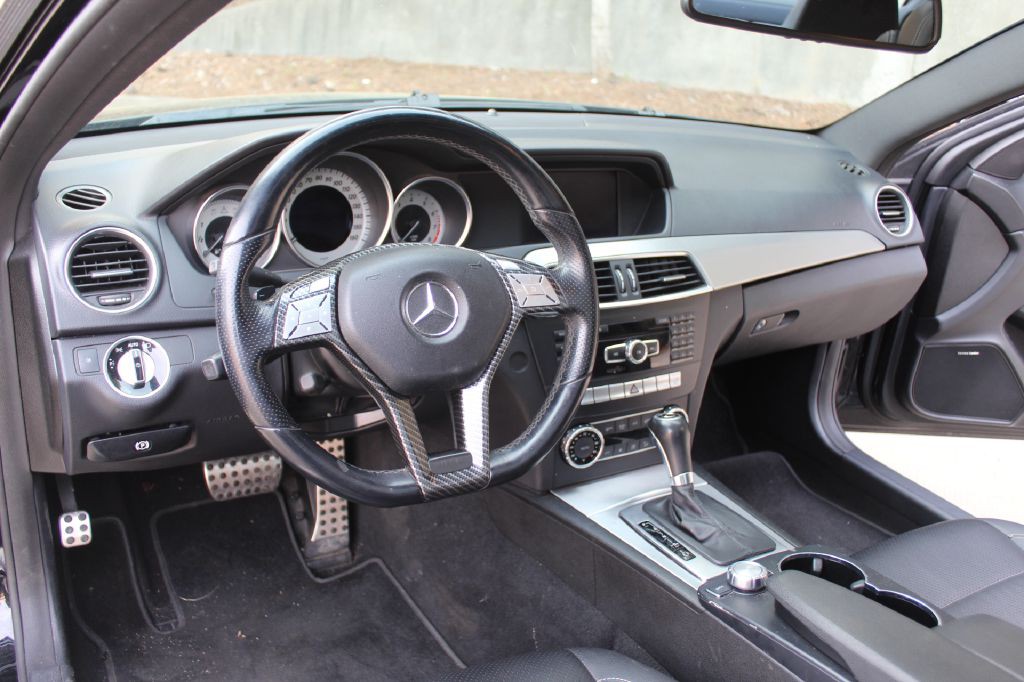 2012 Mercedes-Benz C-Class Image 10