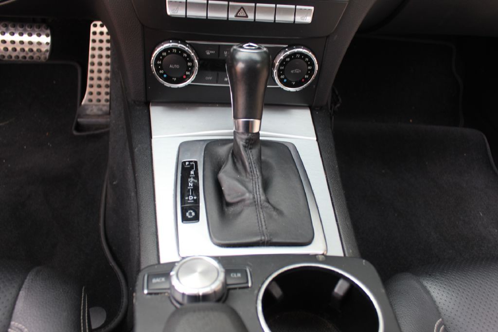 2012 Mercedes-Benz C-Class Image 14