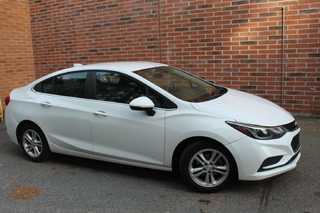 2018 Chevrolet Cruze Image 6