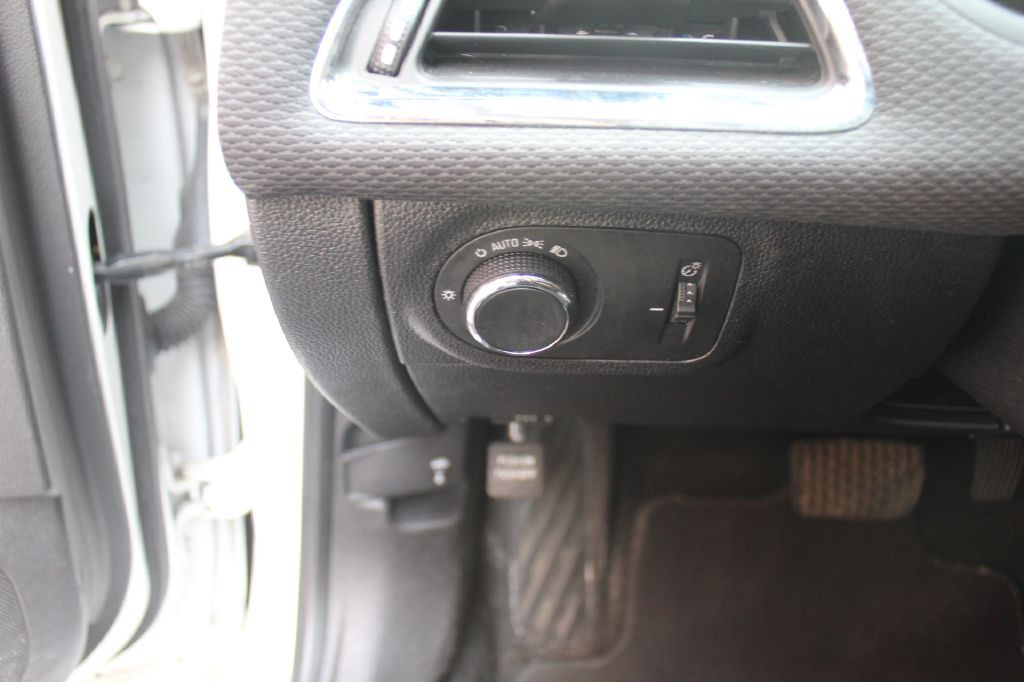 2018 Chevrolet Cruze Image 19