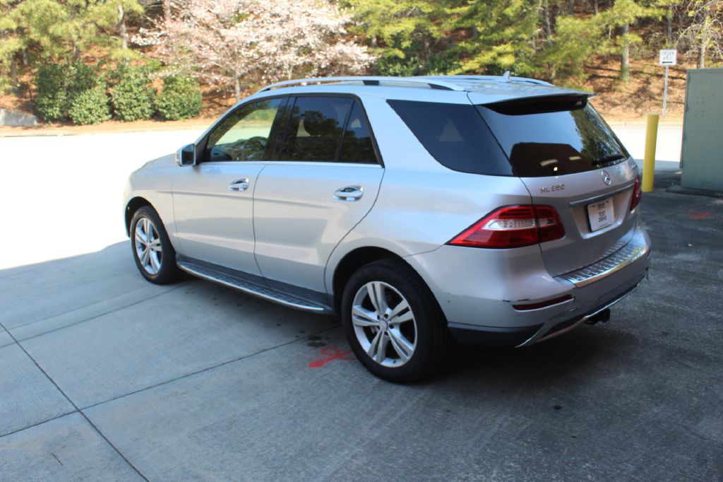 2013 Mercedes-Benz M-Class Image 3