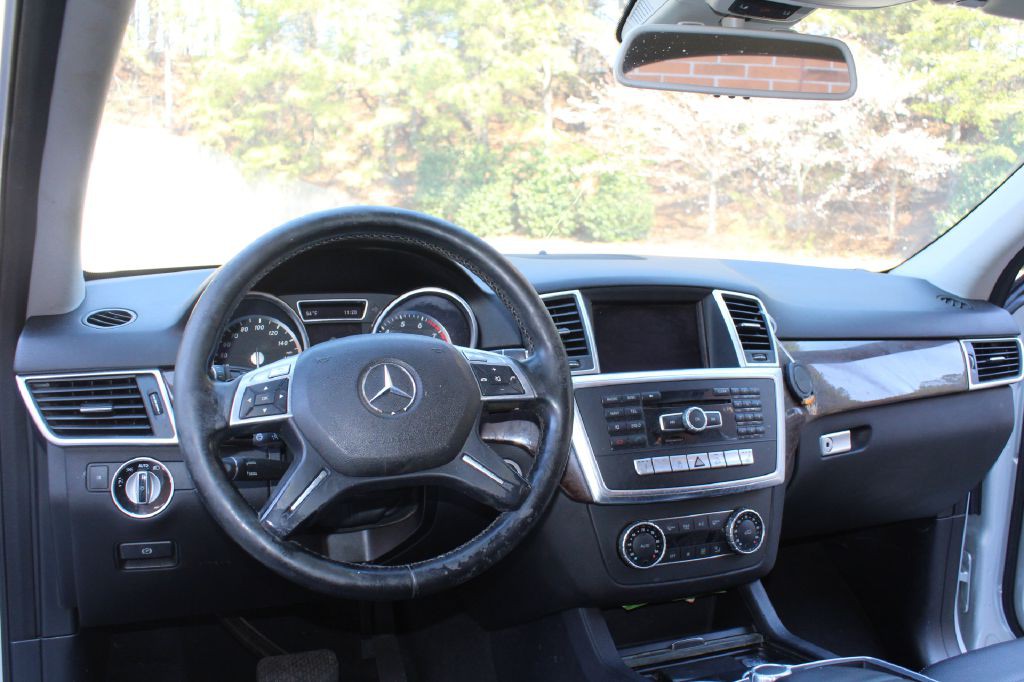2013 Mercedes-Benz M-Class Image 13