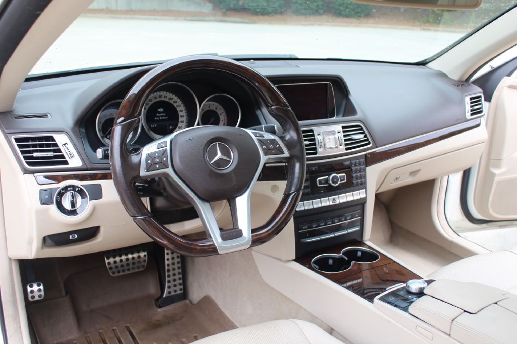 2015 Mercedes-Benz E-Class Image 14