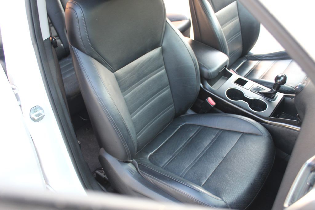 2016 Kia Sorento Image 12