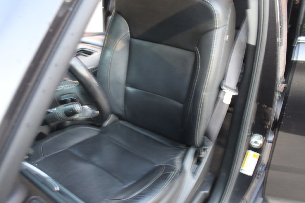 2017 Chevrolet Suburban Image 11