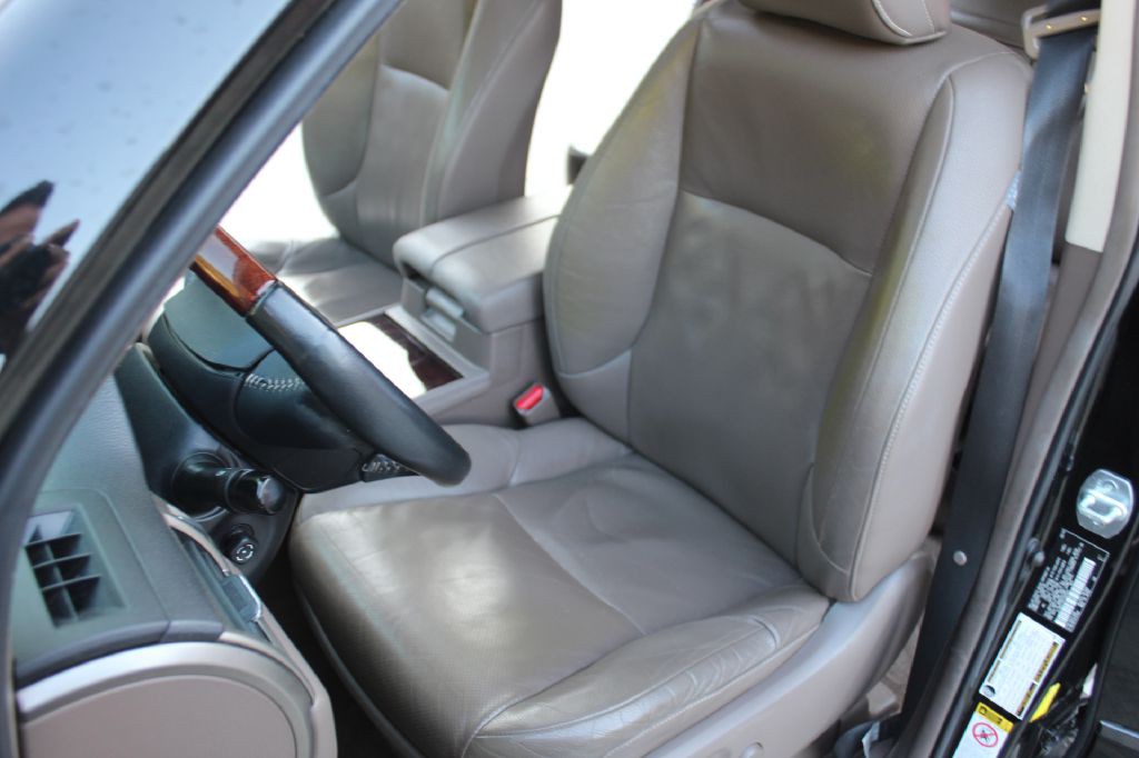 2014 Lexus GX Image 16