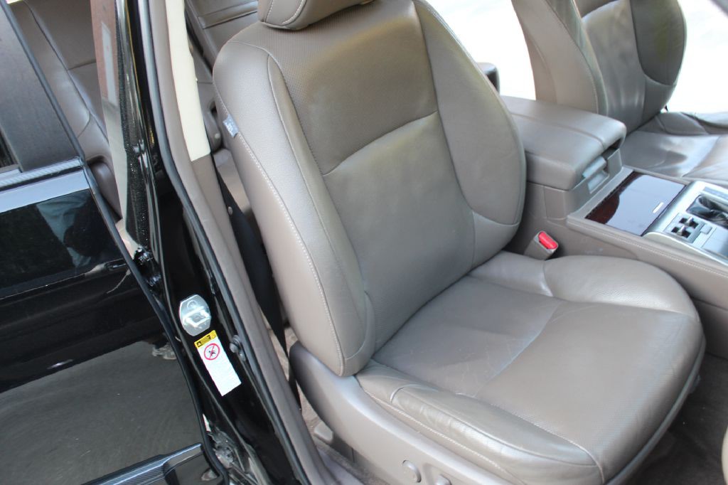 2014 Lexus GX Image 17