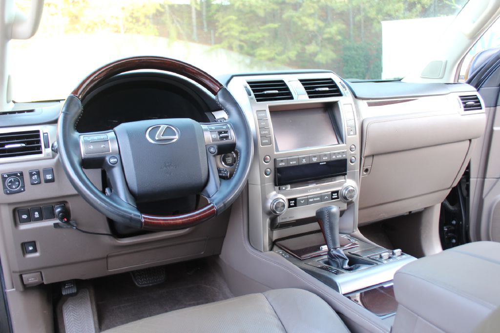 2014 Lexus GX Image 20