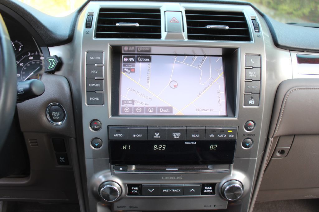 2014 Lexus GX Image 31
