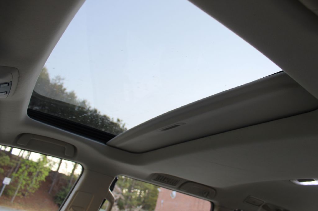 2014 Lexus GX Image 32