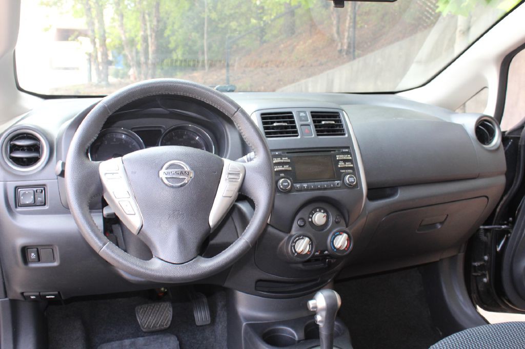 2014 Nissan Versa Image 15