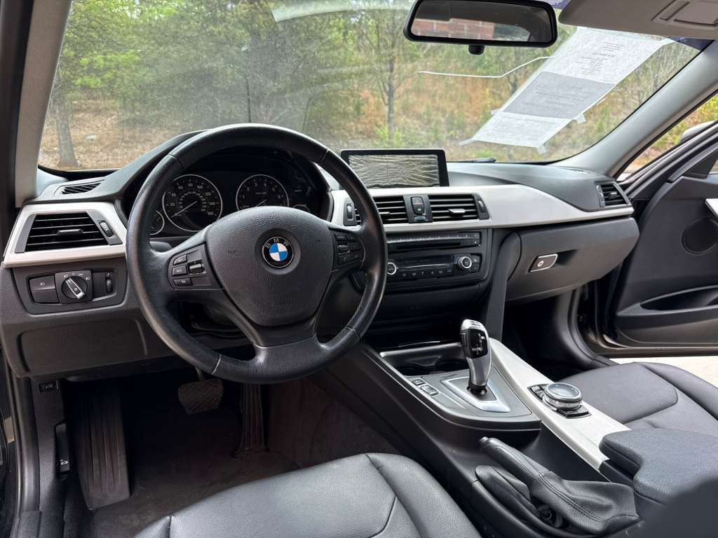 2014 BMW 3 Series Image 6