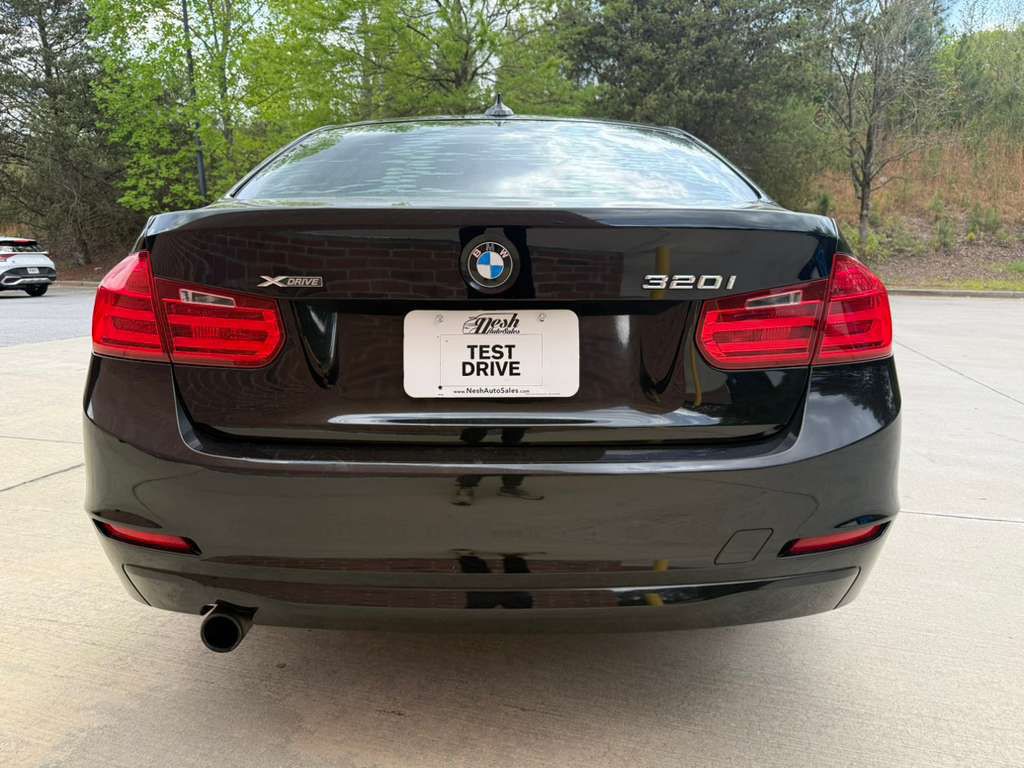 2014 BMW 3 Series Image 18