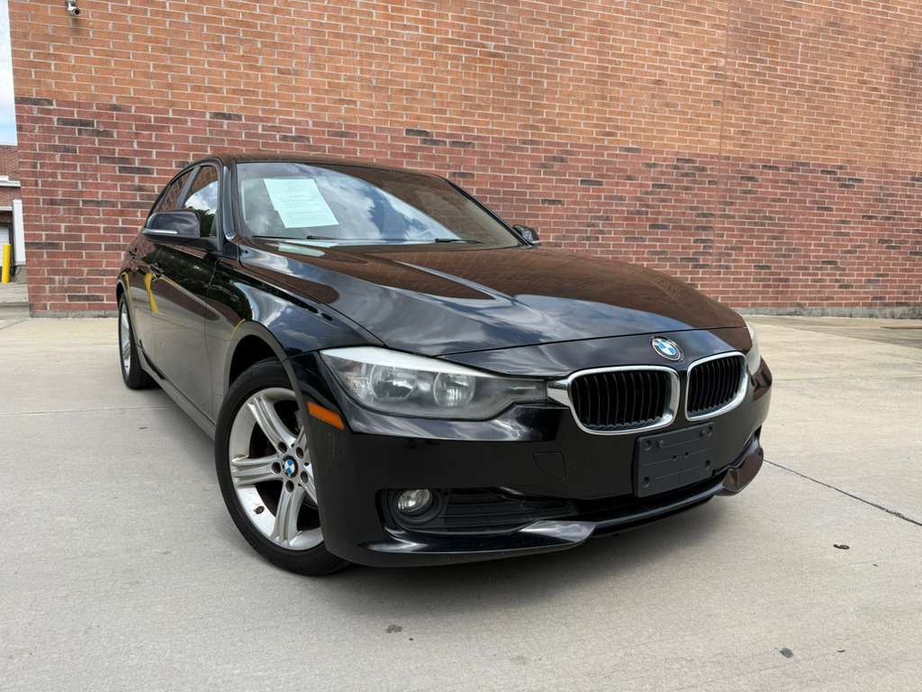 2014 BMW 3 Series Image 1