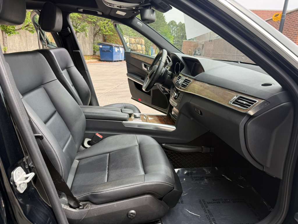 2014 Mercedes-Benz E-Class Image 14