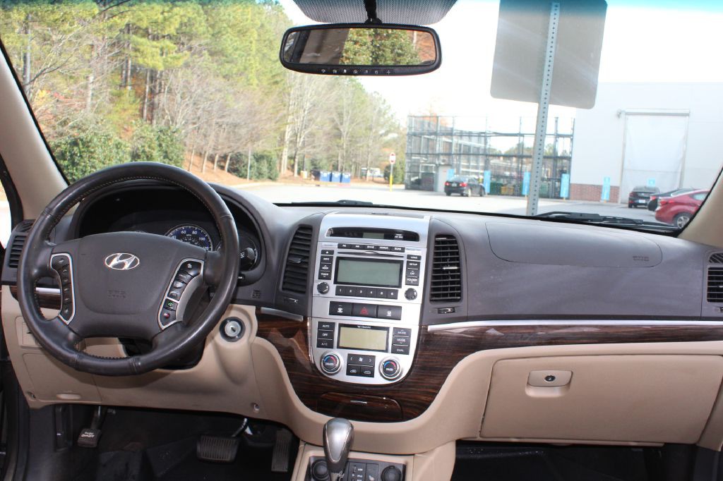 2012 Hyundai Santa Fe Image 13