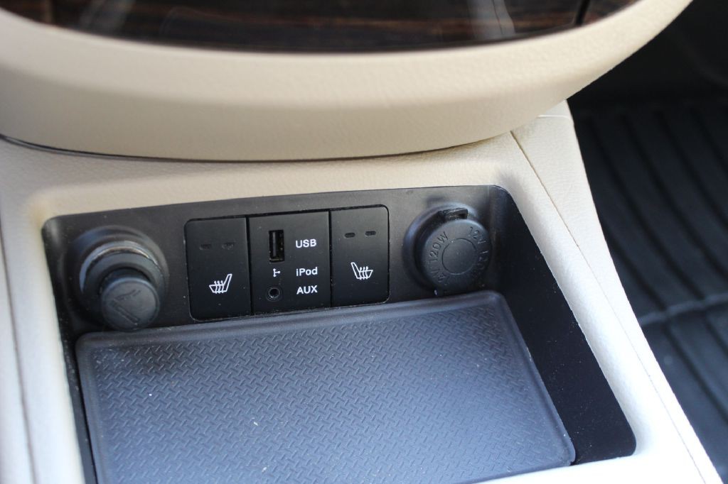 2012 Hyundai Santa Fe Image 21