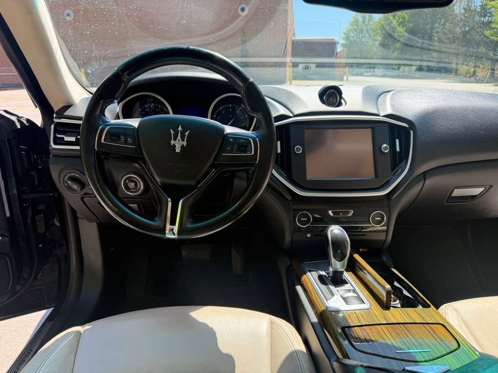2014 Maserati Ghibli Image 8
