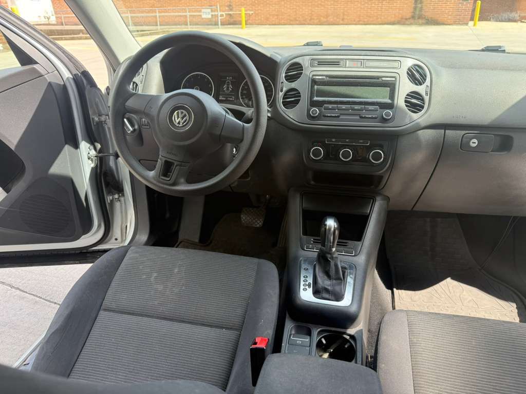 2012 Volkswagen Tiguan Image 14