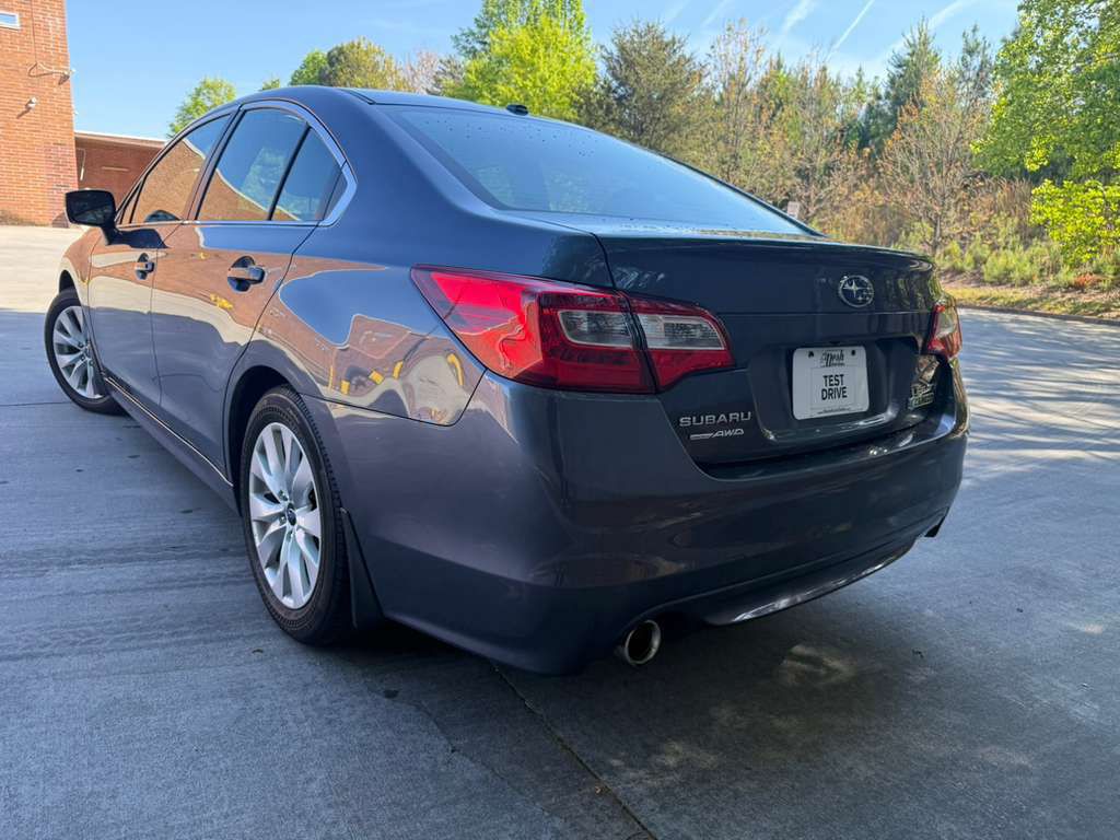 2015 Subaru Legacy Image 3