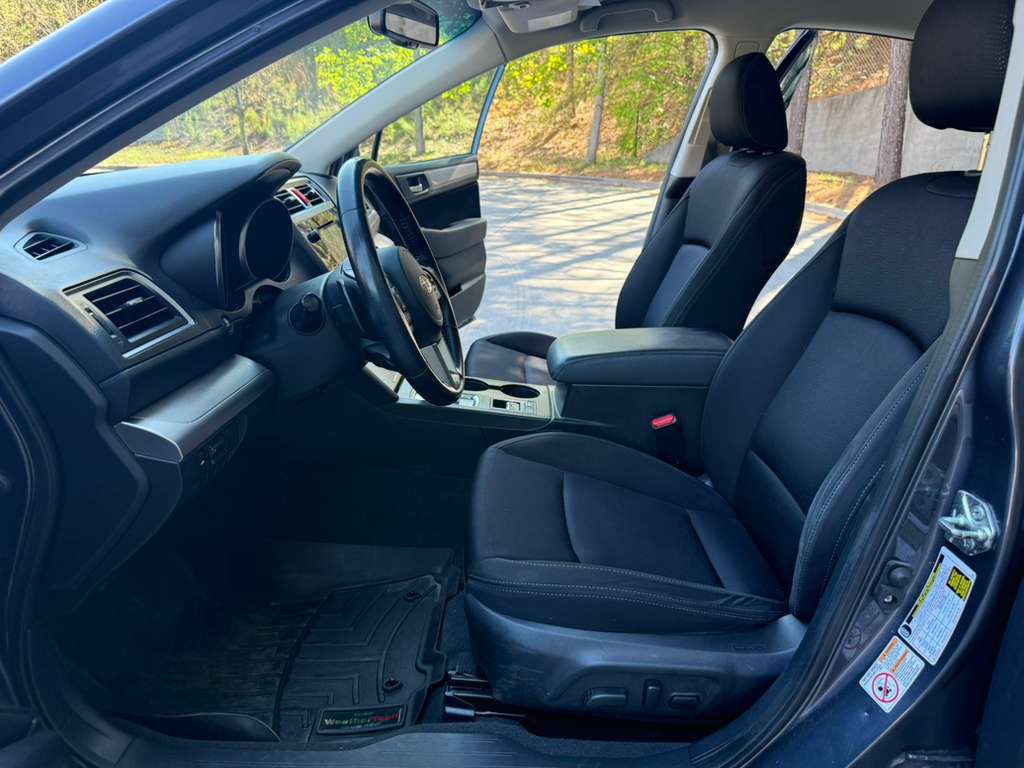 2015 Subaru Legacy Image 14