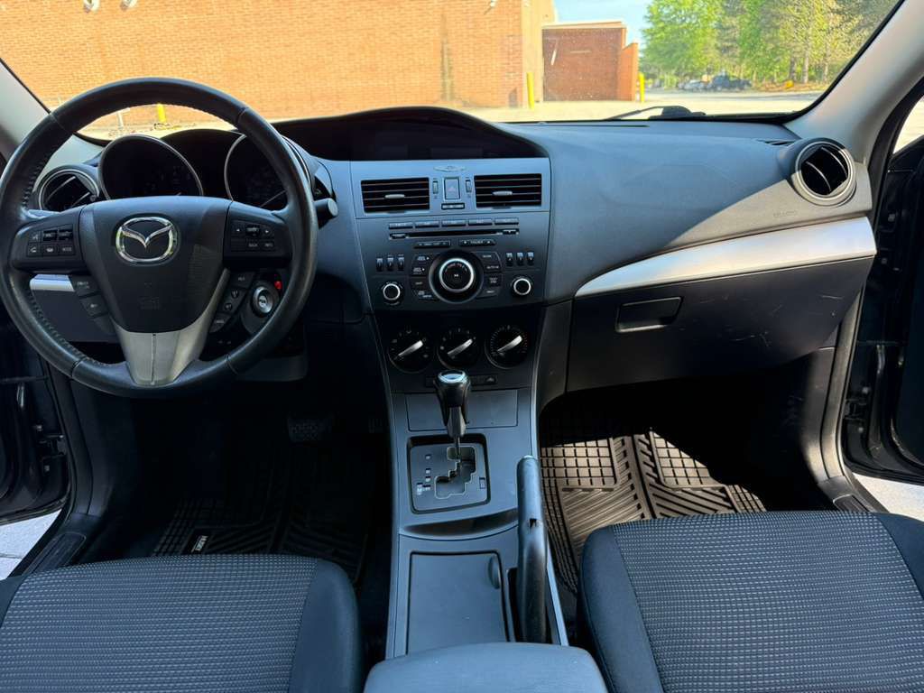 2012 Mazda Mazda3 Image 10