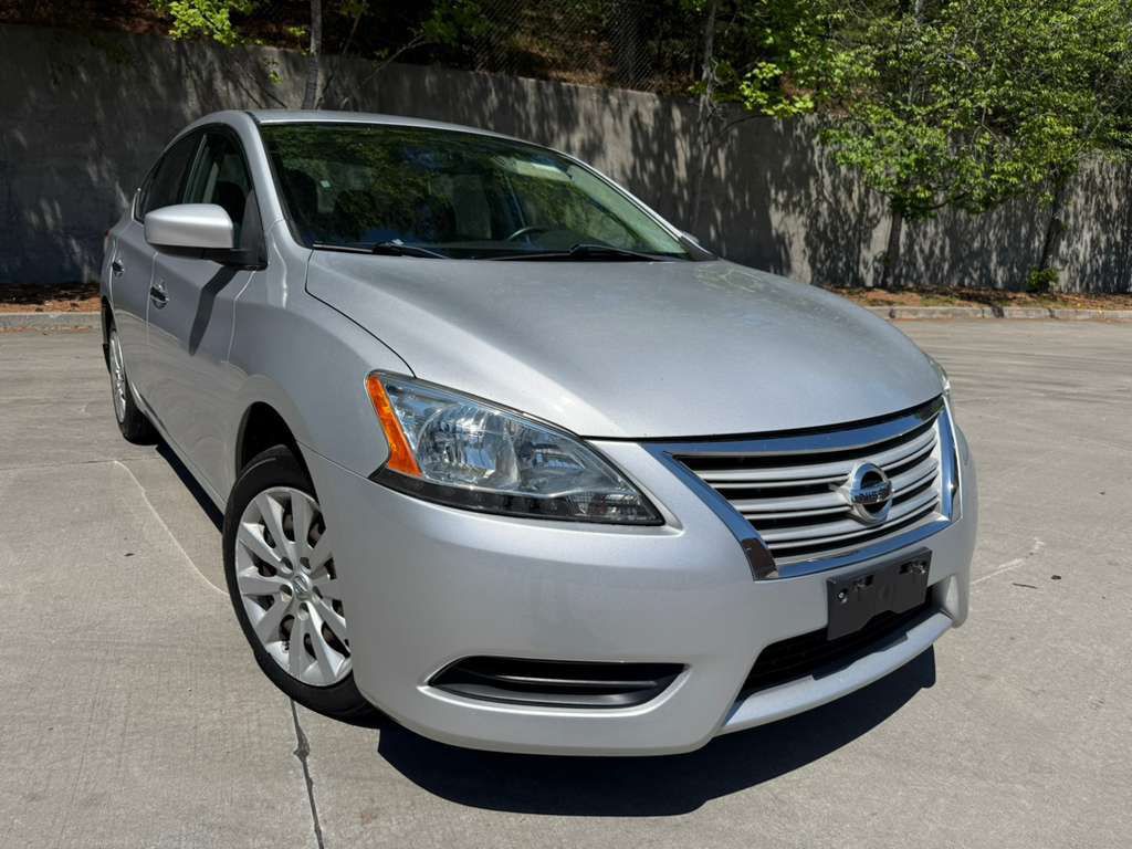 2013 Nissan Sentra Image 1