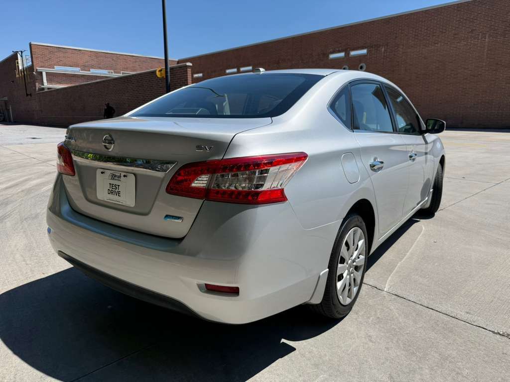 2013 Nissan Sentra Image 2