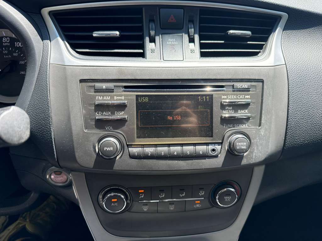2013 Nissan Sentra Image 13