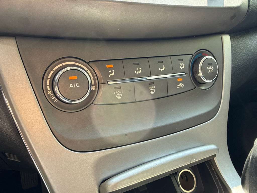 2013 Nissan Sentra Image 15