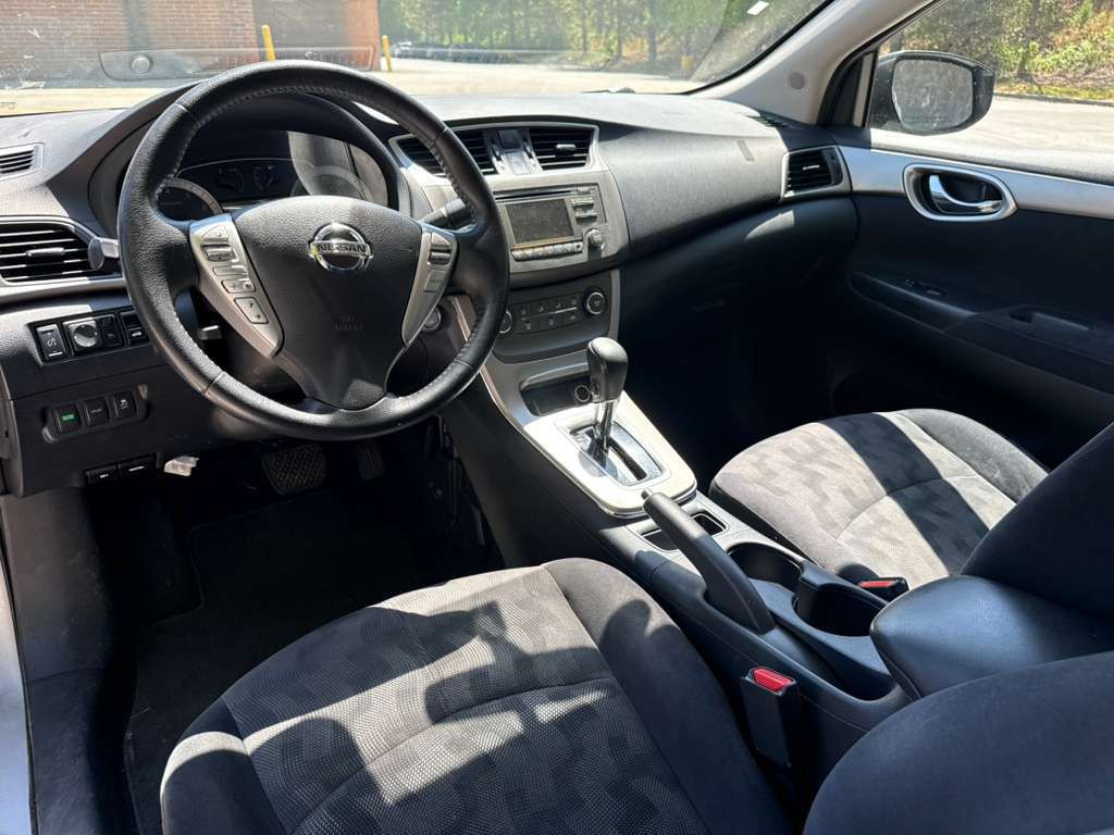 2013 Nissan Sentra Image 16