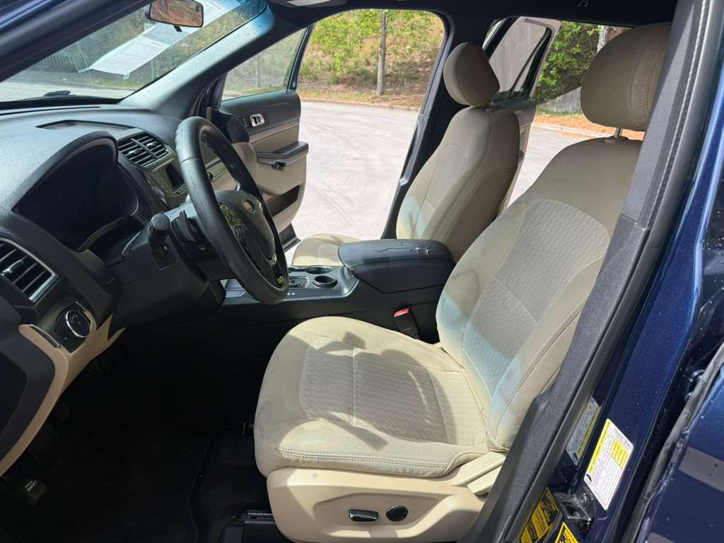 2016 Ford Explorer Image 12