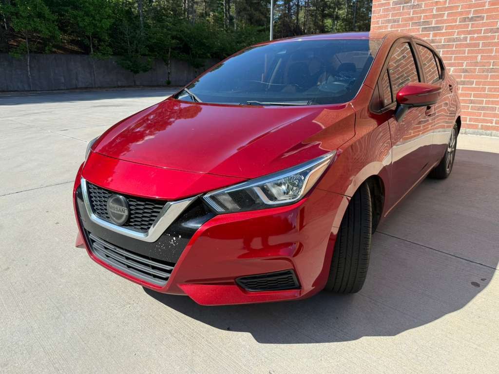 2020 Nissan Versa Image 3