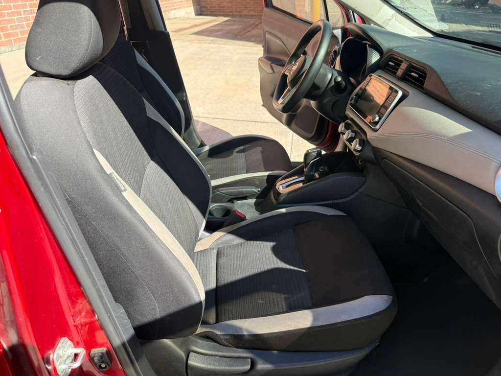 2020 Nissan Versa Image 8