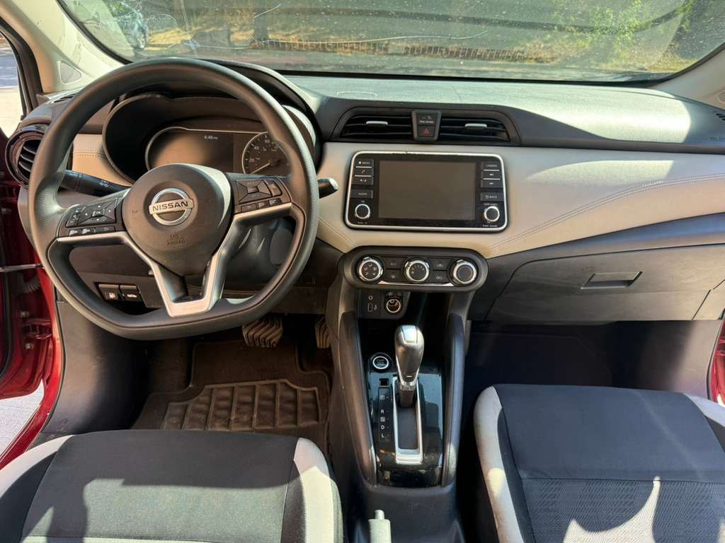 2020 Nissan Versa Image 10