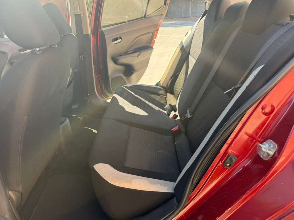 2020 Nissan Versa Image 11