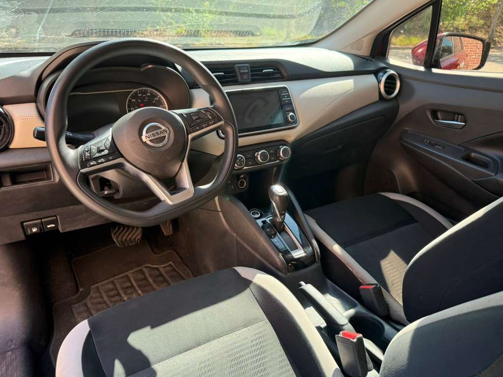 2020 Nissan Versa Image 12