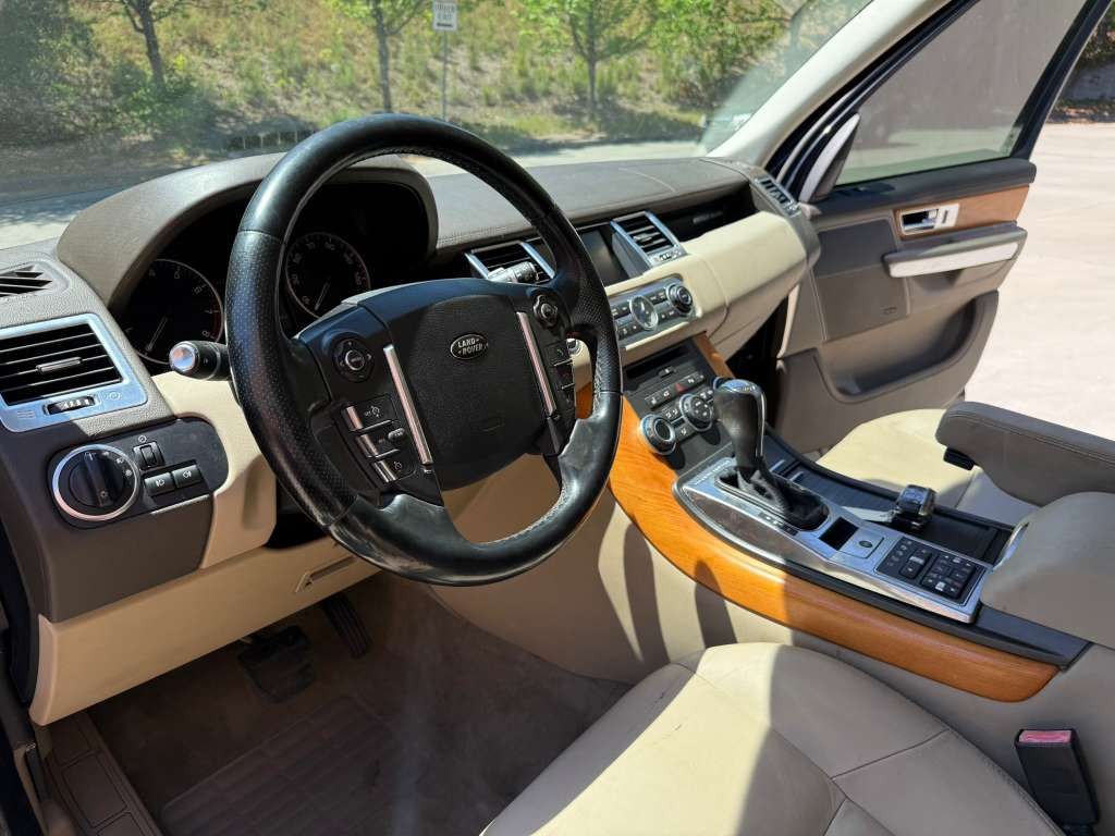 2013 Land Rover Range Rover Sport Image 8