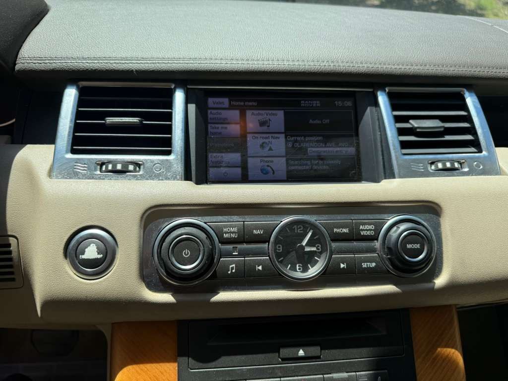 2013 Land Rover Range Rover Sport Image 18