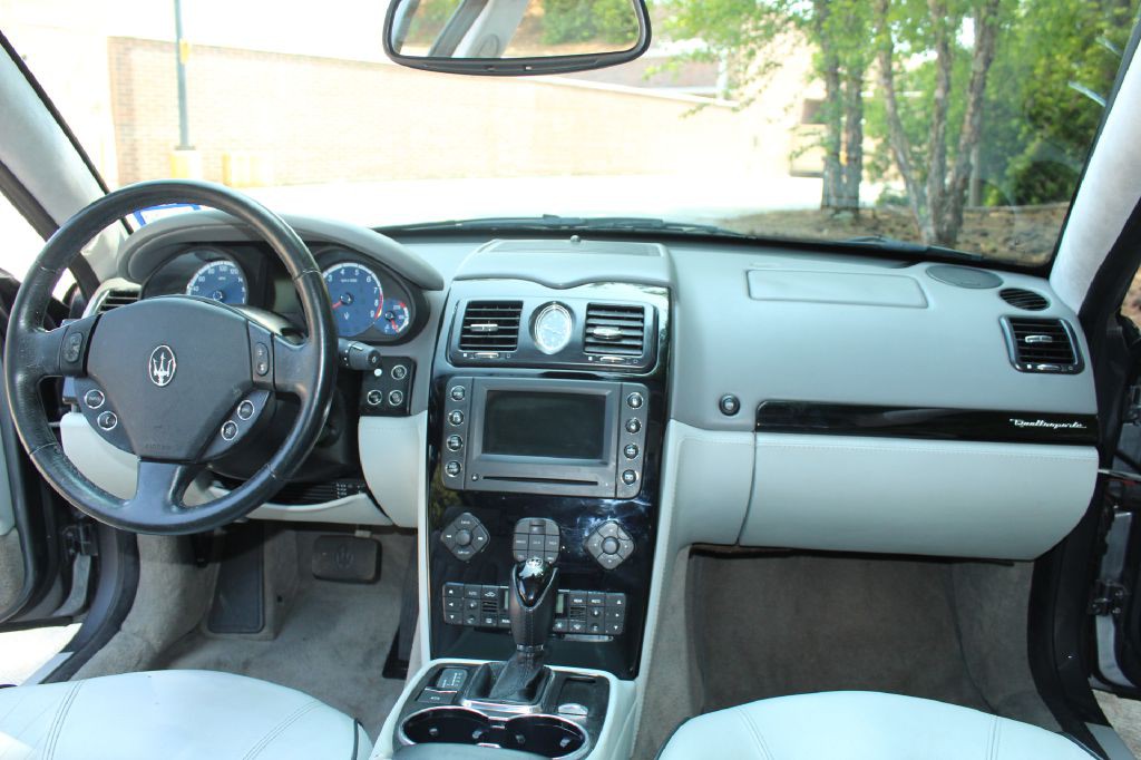 2007 Maserati Quattroporte Image 16