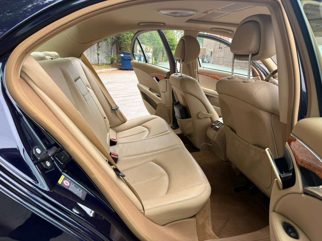 2007 Mercedes-Benz E-Class Image 10